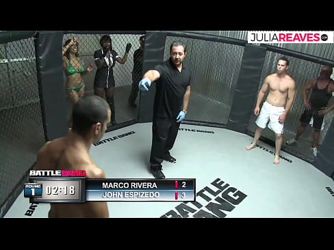 ❤️ Ultimate Fighter fucks wata lamba yarinya dama bayan fada a cikin zobe ❌  a mu